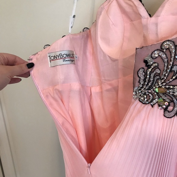 Tony Bowls Pink Beaded Pleated Skirt Prom Dress - Picture 5 of 8